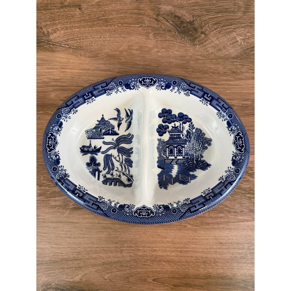 Blue Willow Churchill England Staffordshire 9 7/8" Divided Bowl Dish EUC!